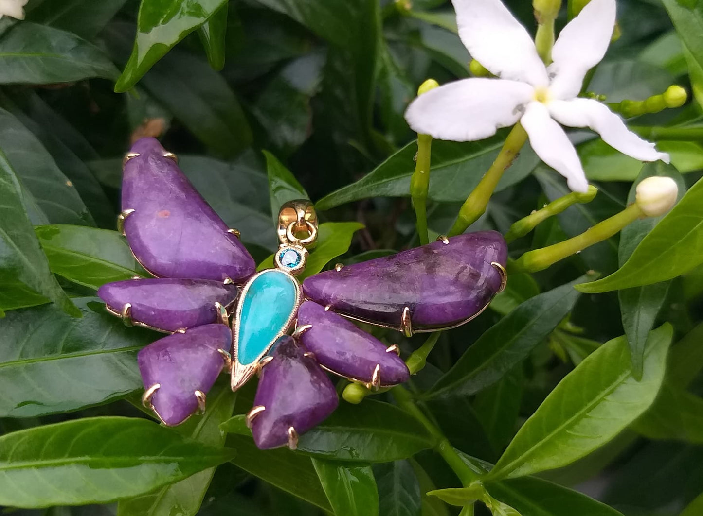 18k Gold Sugilite Butterfly Pendant Necklace