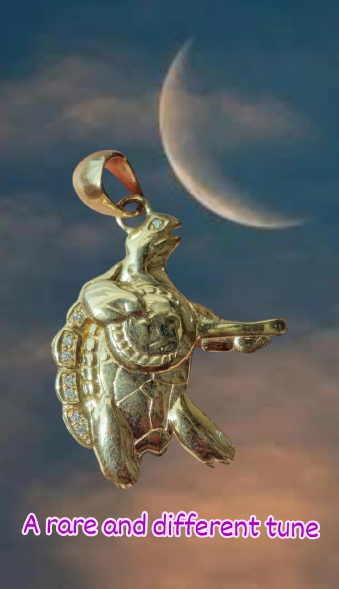 Grateful Dead 14 Karat Gold & Diamond Terrapin Turtle Playing Banjo Pendant