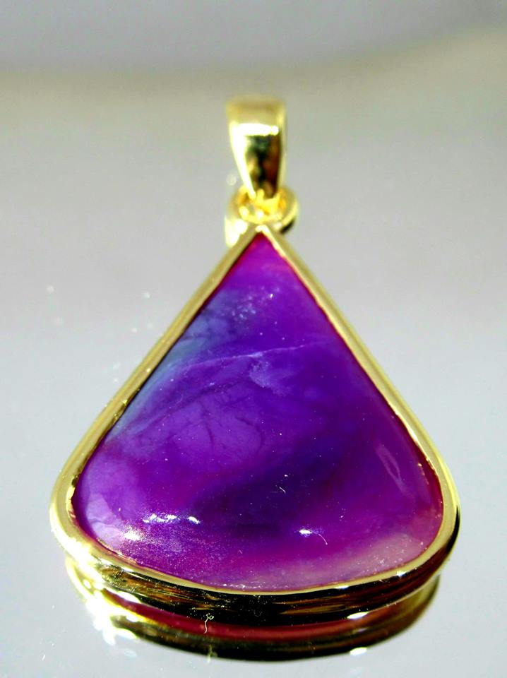 18k Sugilite Pendant