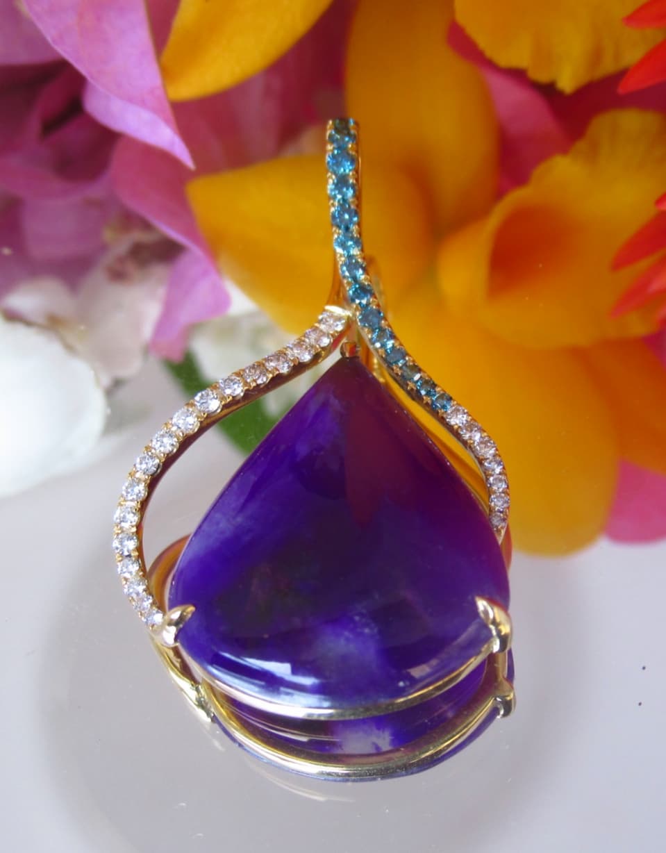 18k Gold Sugilite and Diamond Pendant