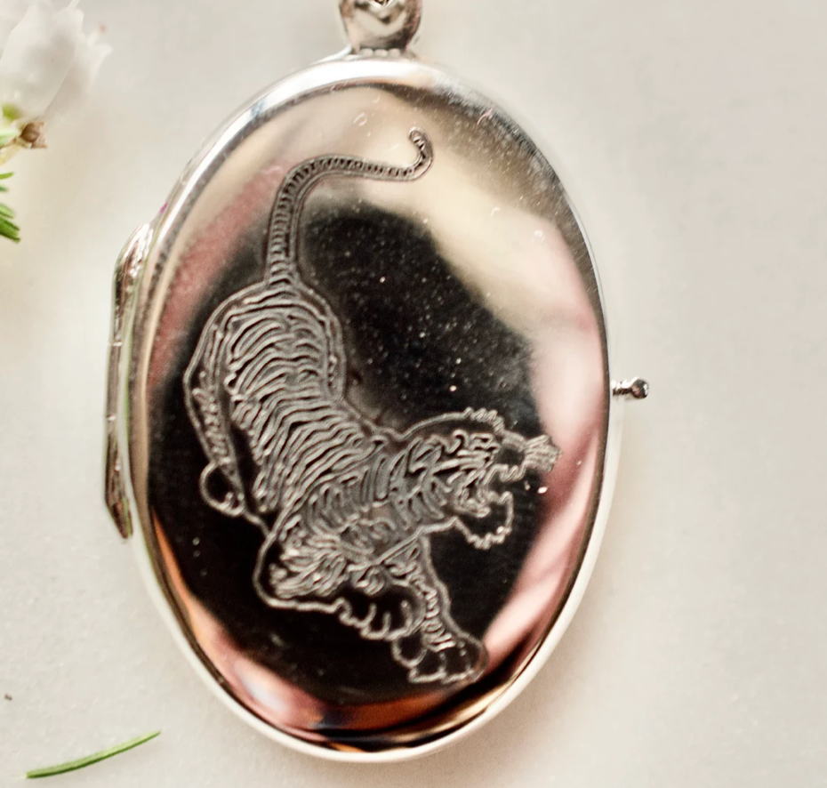 Grateful Dead Jerry Garcia Tiger Silver Locket Necklace